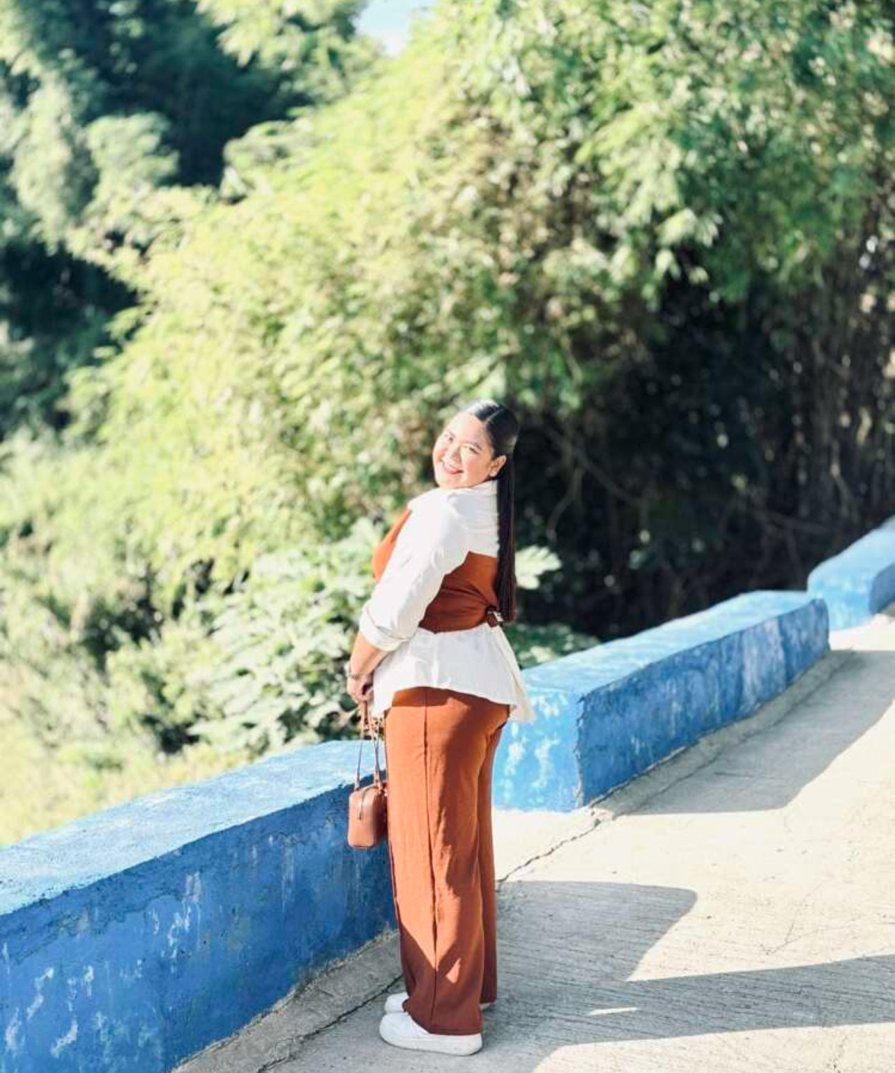Plus sized two piece color block shirt and wide leg pants